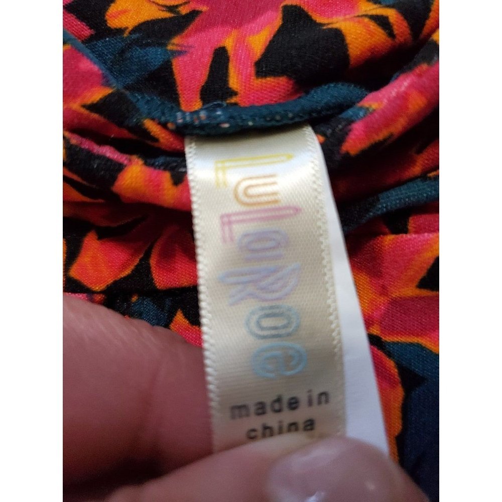 Patterned One Size Lularoe Leggings - Picture 3 of 3